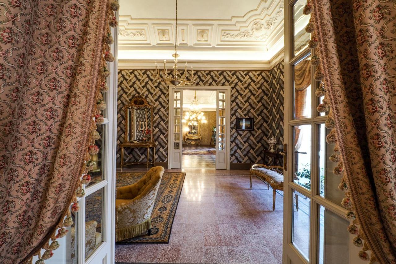 ホテル Palazzo Degli Antoci ラグーザ エクステリア 写真