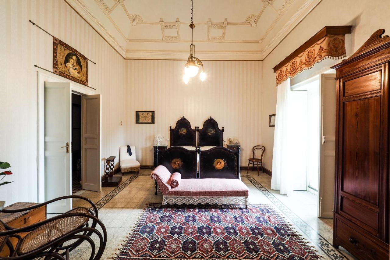 ホテル Palazzo Degli Antoci ラグーザ エクステリア 写真
