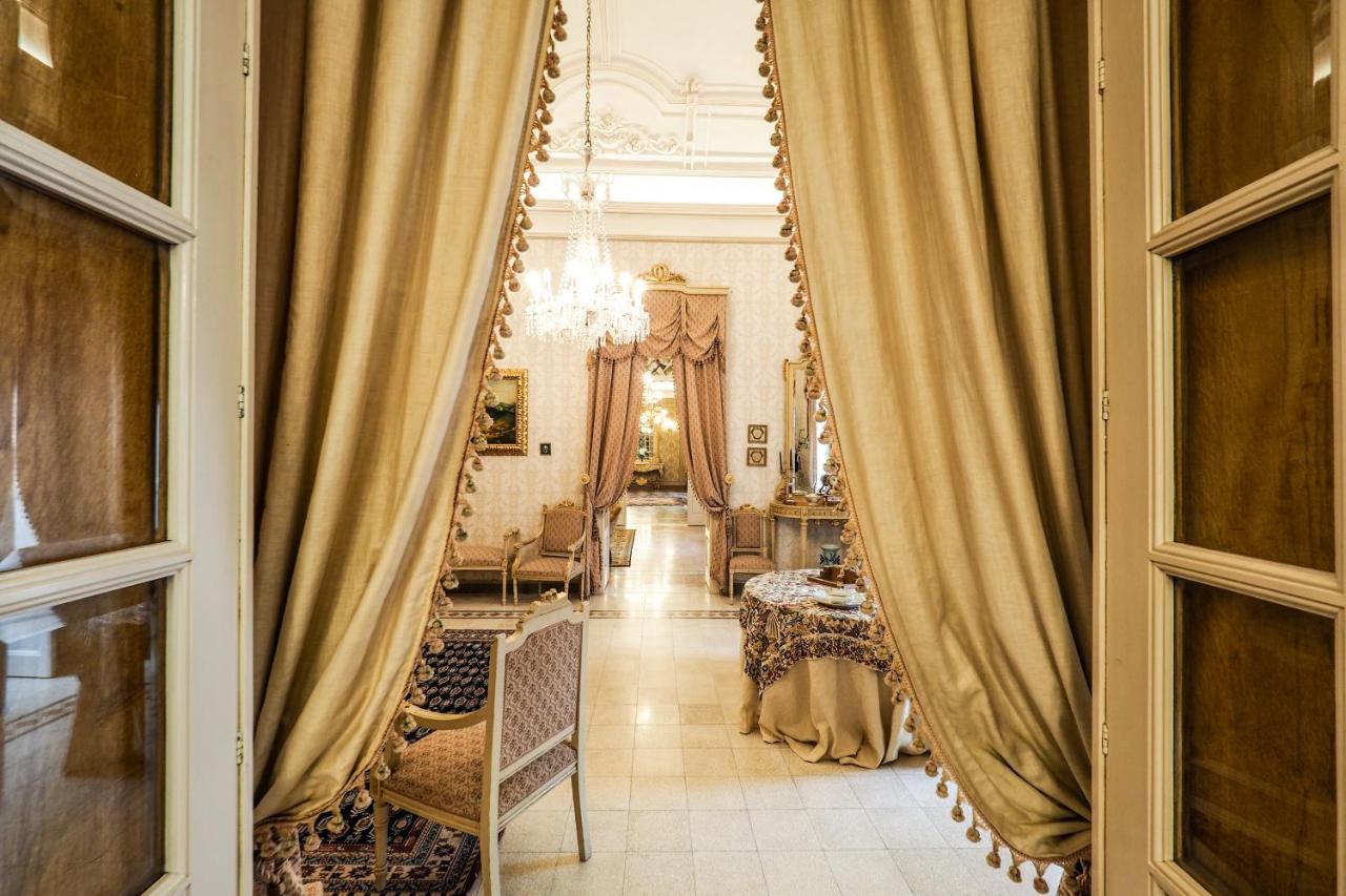 ホテル Palazzo Degli Antoci ラグーザ エクステリア 写真
