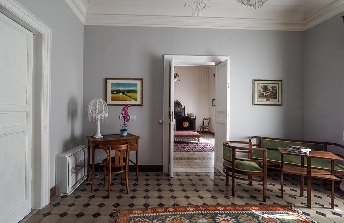 ホテル Palazzo Degli Antoci ラグーザ エクステリア 写真